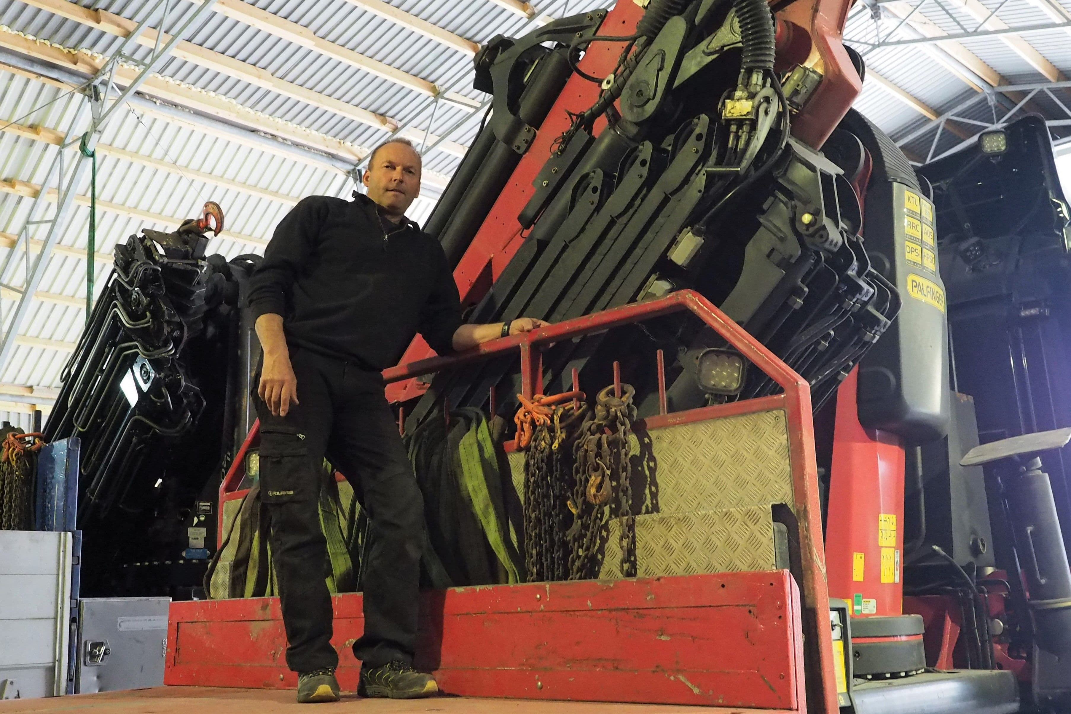 Tunge løft for oppdrettslaksen